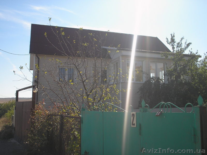 жилой дом в 2-х уровнях - <ro>Изображение</ro><ru>Изображение</ru> #1, <ru>Объявление</ru> #135948