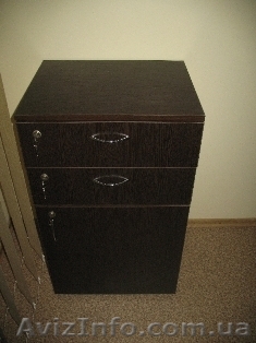 Тумба трехсекционная - <ro>Изображение</ro><ru>Изображение</ru> #1, <ru>Объявление</ru> #228193