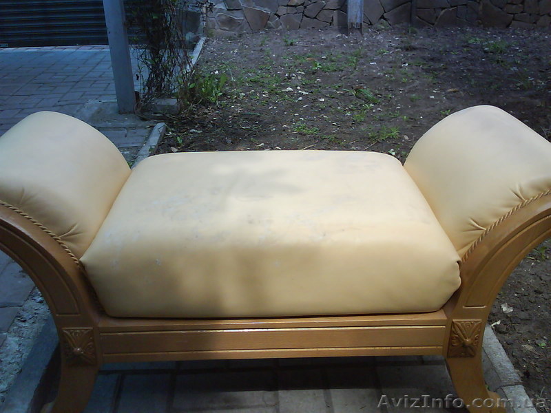 Покраска кожаного пуфика - <ro>Изображение</ro><ru>Изображение</ru> #1, <ru>Объявление</ru> #706301