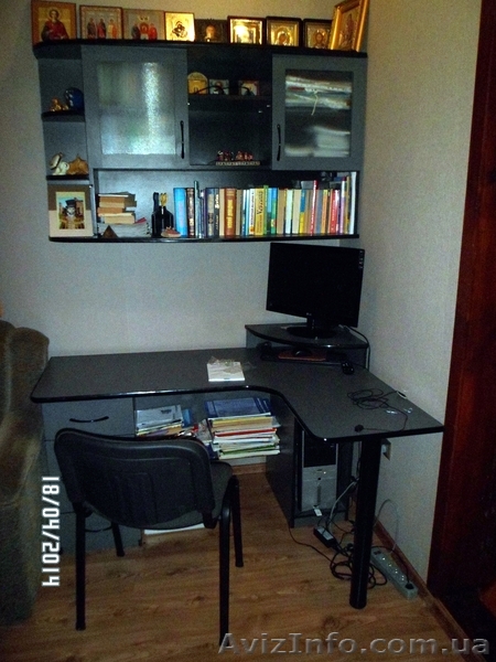 Продам компъютерный уголок с полками в хорошем состоянии недорого Донецк - <ro>Изображение</ro><ru>Изображение</ru> #1, <ru>Объявление</ru> #1076690