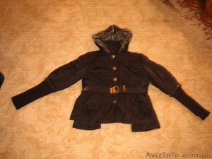 Куртка женская,короткая, новая, р-р 46-48, цв.черный, есть капюшон.400,00(торг). - <ro>Изображение</ro><ru>Изображение</ru> #1, <ru>Объявление</ru> #35326