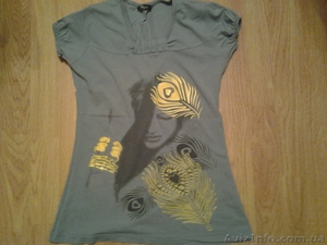 футболка серого цвета с девушкой - <ro>Изображение</ro><ru>Изображение</ru> #1, <ru>Объявление</ru> #629636