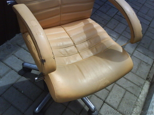 Реставрация офисного кожаного кресла - <ro>Изображение</ro><ru>Изображение</ru> #1, <ru>Объявление</ru> #706318