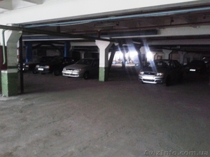 Паркинг,  место,  бокс