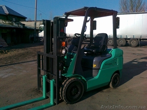 вилочный погрузчик Mitsubishi на 2 тонны с нарботкой 520 моточасов