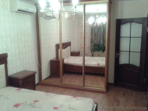 Продам 3-х комнатную квартиру в Алуште, Крым - <ro>Изображение</ro><ru>Изображение</ru> #1, <ru>Объявление</ru> #895270