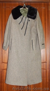 Пальто драповое женское, новое, с меховым воротником - <ro>Изображение</ro><ru>Изображение</ru> #1, <ru>Объявление</ru> #831177