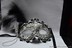 Маски карнавальные,  новогодние украшения