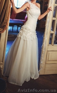 Свадебное платье White by Vera Wang - <ro>Изображение</ro><ru>Изображение</ru> #2, <ru>Объявление</ru> #1081939