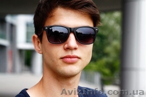 Солнцезащитные очки RAY BAN!
