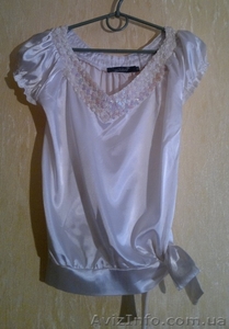 Блуза с пайетками, размер 42-44 - <ro>Изображение</ro><ru>Изображение</ru> #1, <ru>Объявление</ru> #1373393
