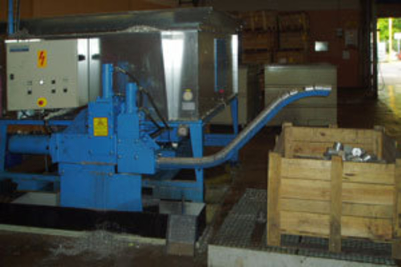 Брикетировочный пресс для металлической стружки - <ro>Изображение</ro><ru>Изображение</ru> #1, <ru>Объявление</ru> #111383