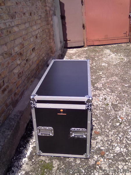 Торговое оборудование, кофр, сундук - <ro>Изображение</ro><ru>Изображение</ru> #1, <ru>Объявление</ru> #234748