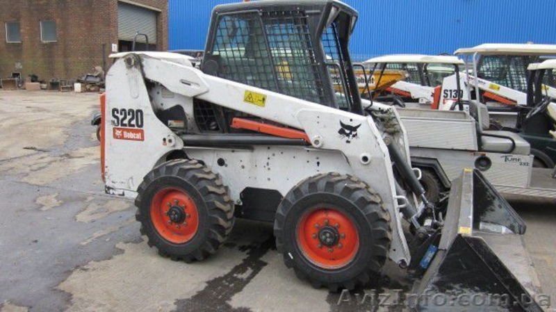 мини-погрузчик BobCat S220 - <ro>Изображение</ro><ru>Изображение</ru> #2, <ru>Объявление</ru> #801373