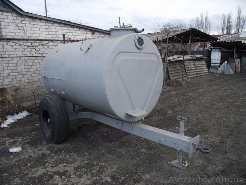 Продам Емкость для трактора на шасси 3.2м.куб. - <ro>Изображение</ro><ru>Изображение</ru> #1, <ru>Объявление</ru> #857083