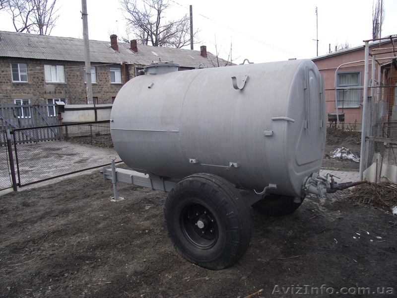 Продам Емкость для трактора на шасси 3.2м.куб. - <ro>Изображение</ro><ru>Изображение</ru> #2, <ru>Объявление</ru> #857083