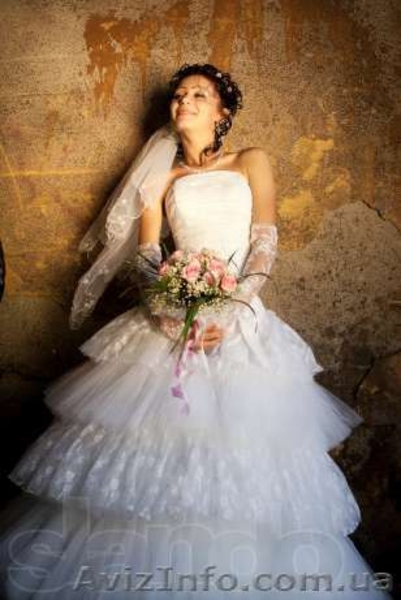 Срочно продам красивое свадебное платье - <ro>Изображение</ro><ru>Изображение</ru> #2, <ru>Объявление</ru> #1125052