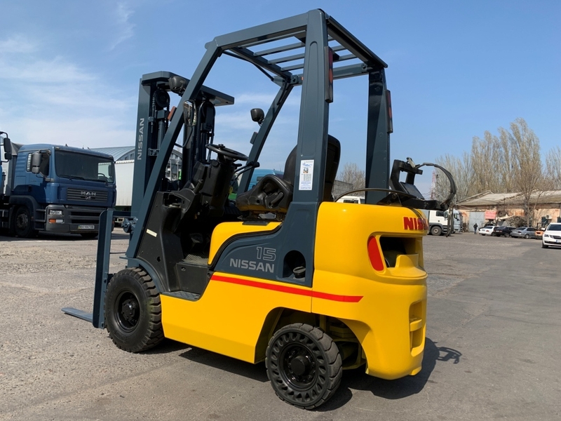 Газ-бензиновый погрузчик Nissan с мачтой триплекс  - <ro>Изображение</ro><ru>Изображение</ru> #4, <ru>Объявление</ru> #1696554