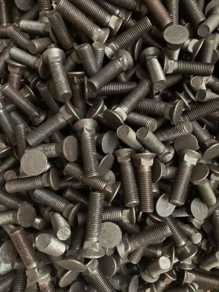 Продаются метизные изделия: болты, гайки, хомуты и пр. - <ro>Изображение</ro><ru>Изображение</ru> #1, <ru>Объявление</ru> #1715705